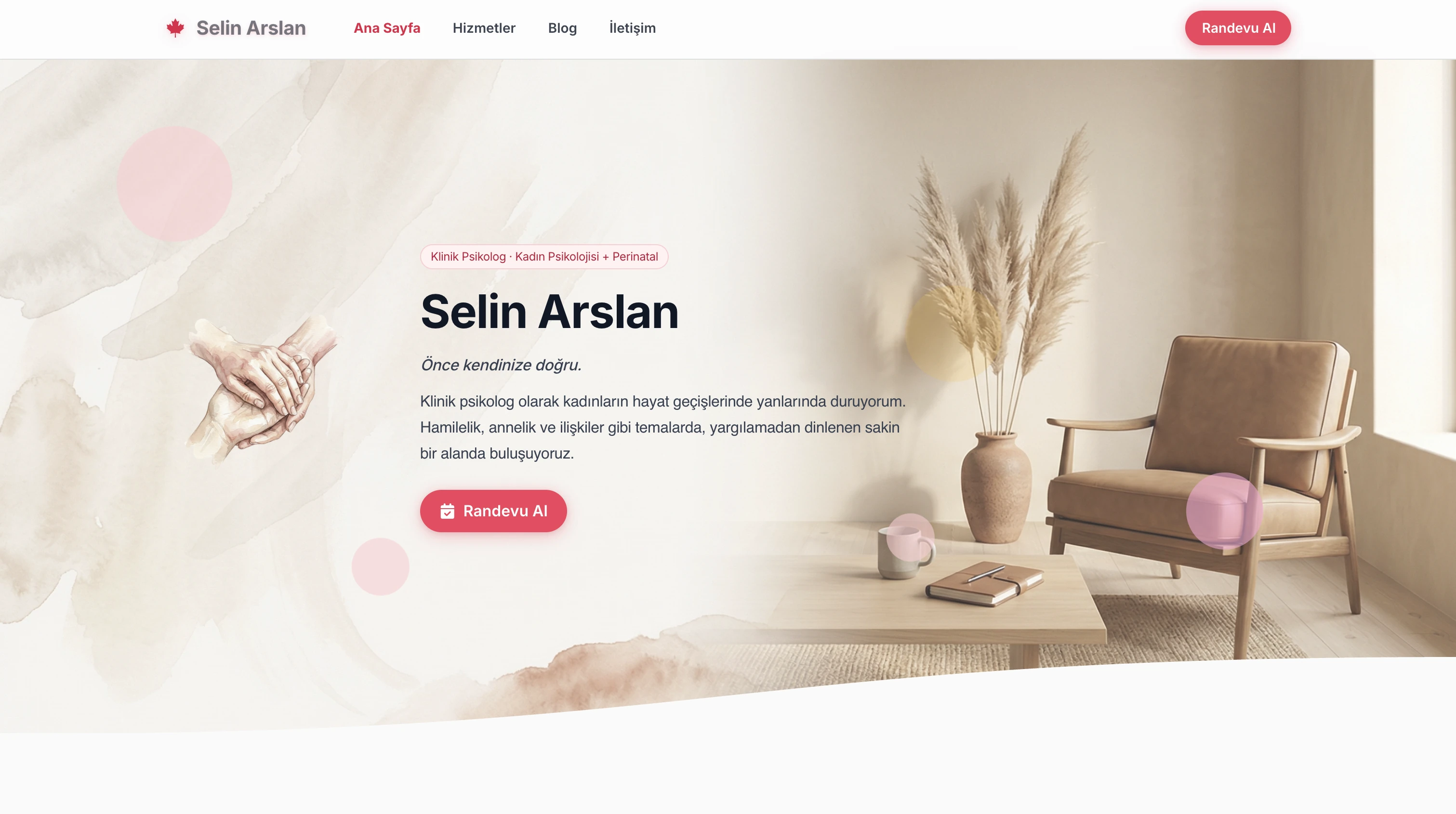 Selin terapist için Pastel stilde web sitesi hero örneği